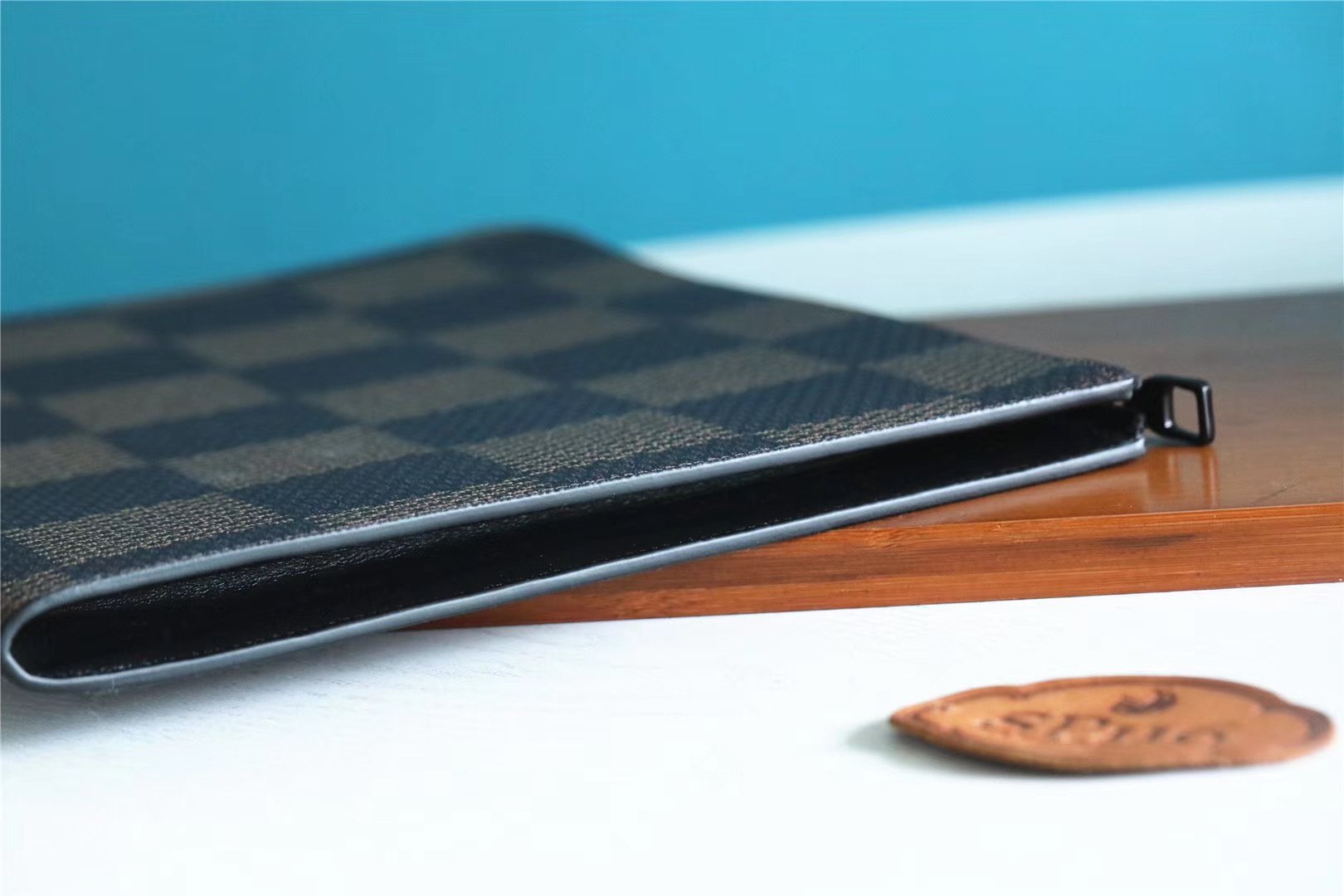 1:1 Replica Louis Vuitton Pochette Jour GM Damier Canvas By Virgil Abloh For Women, Women's Wallets 13.4in/34cm LV - Image 4