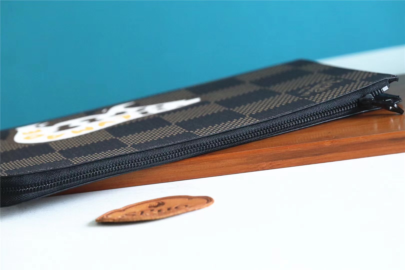 1:1 Replica Louis Vuitton Pochette Jour GM Damier Canvas By Virgil Abloh For Women, Women's Wallets 13.4in/34cm LV - Image 9