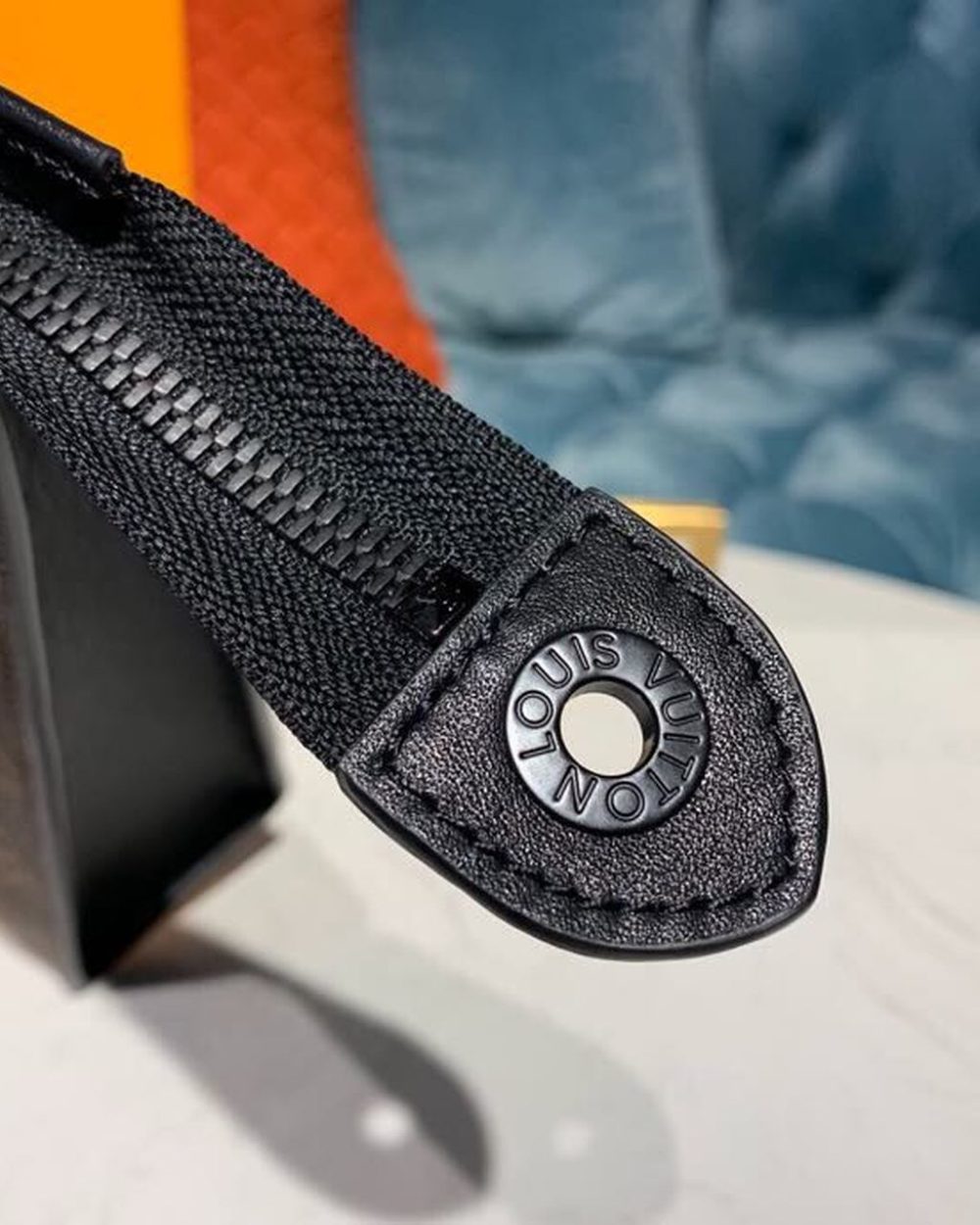 1:1 Replica Louis Vuitton Pochette Voyage MM Monogram Canvas For Men, Men's Wallet 8.3in/27cm LV M61692