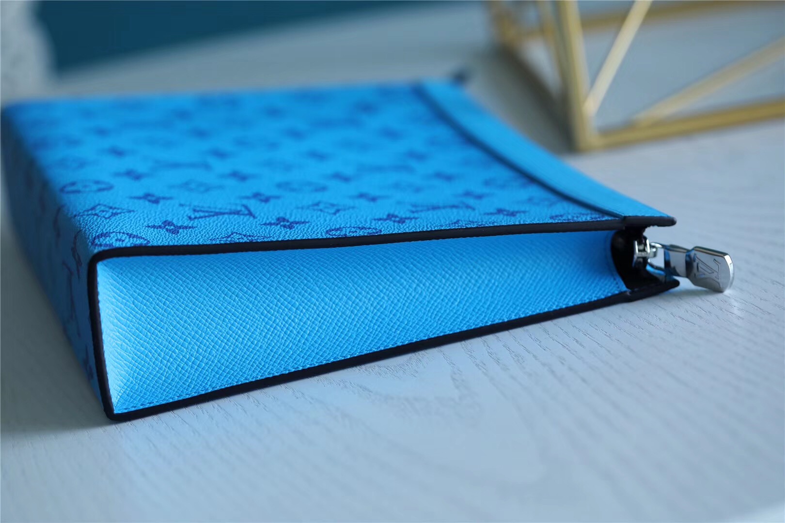 1:1 Replica Louis Vuitton Pochette Voyage MM Taiga and Monogram Eclipse Canvas Blue For Women, Women's Wallets 10.6in/27cm LV - Image 4
