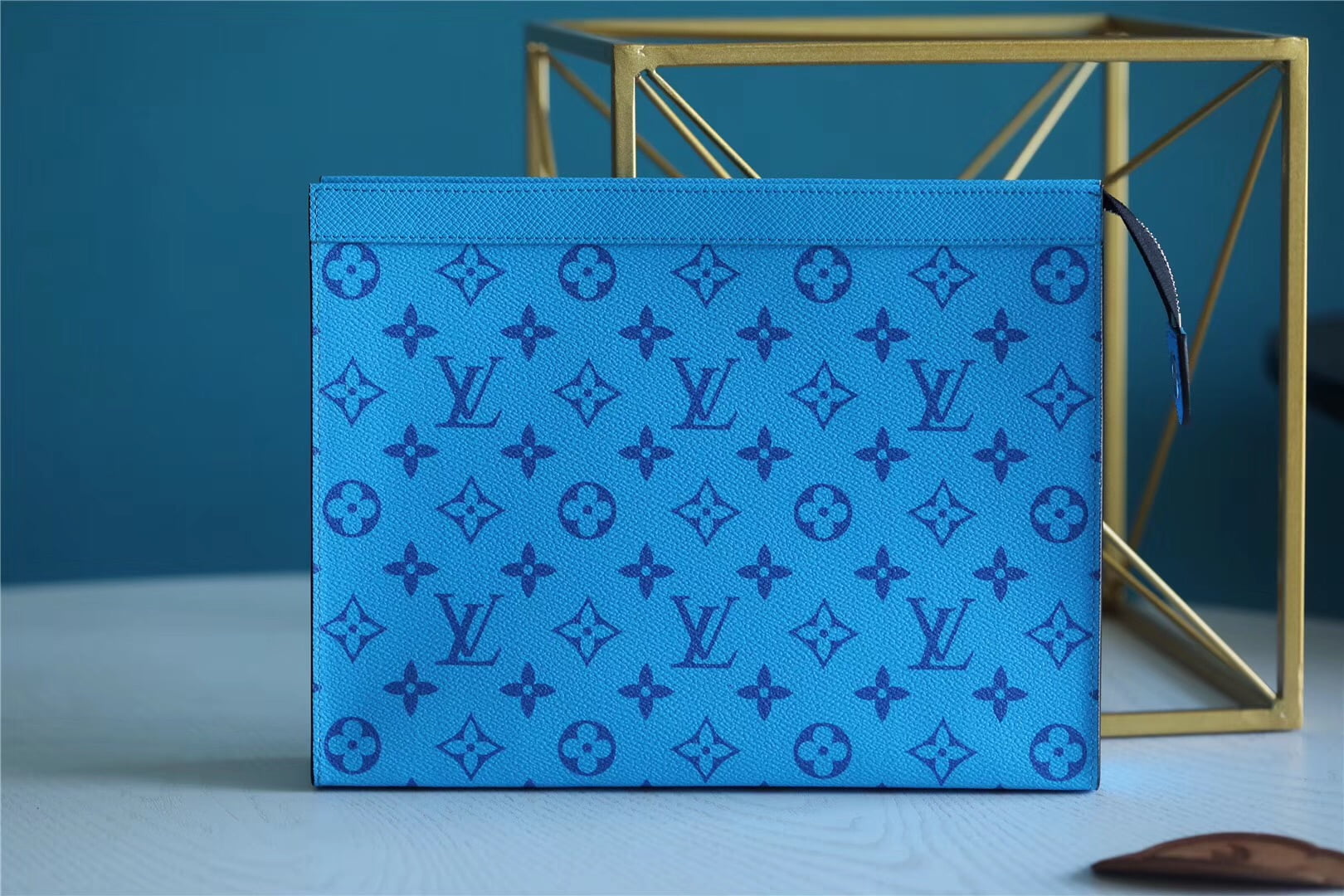 1:1 Replica Louis Vuitton Pochette Voyage MM Taiga and Monogram Eclipse Canvas Blue For Women, Women's Wallets 10.6in/27cm LV