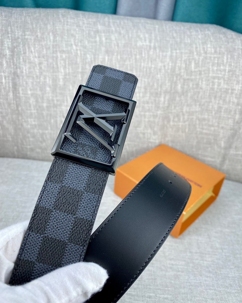 1:1 Replica Louis Vuitton Pyramide Frame Reversible LV Belt Damier Eclipse Black hardware LV Women Belt