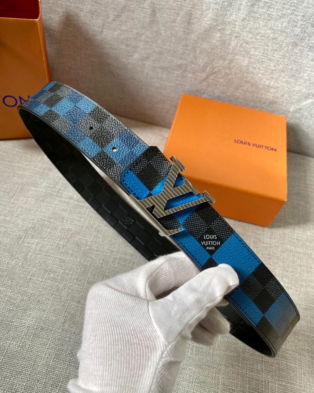 1:1 Replica Louis Vuitton Reversible LV Belt Damier Graphite 3D Canvas Blue and Black LV Women Belt