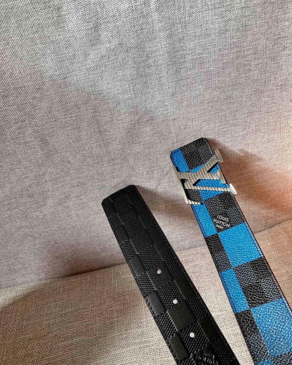 1:1 Replica Louis Vuitton Reversible LV Belt Damier Graphite 3D Canvas Blue and Black LV Women Belt