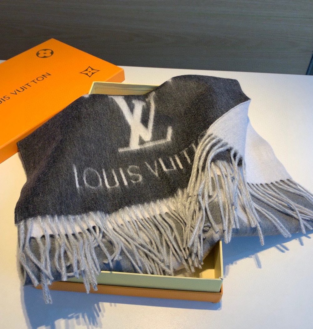Louis Vuitton Reykjavik Gradient Cashmere Grey Scarf 220cm/87in M76336