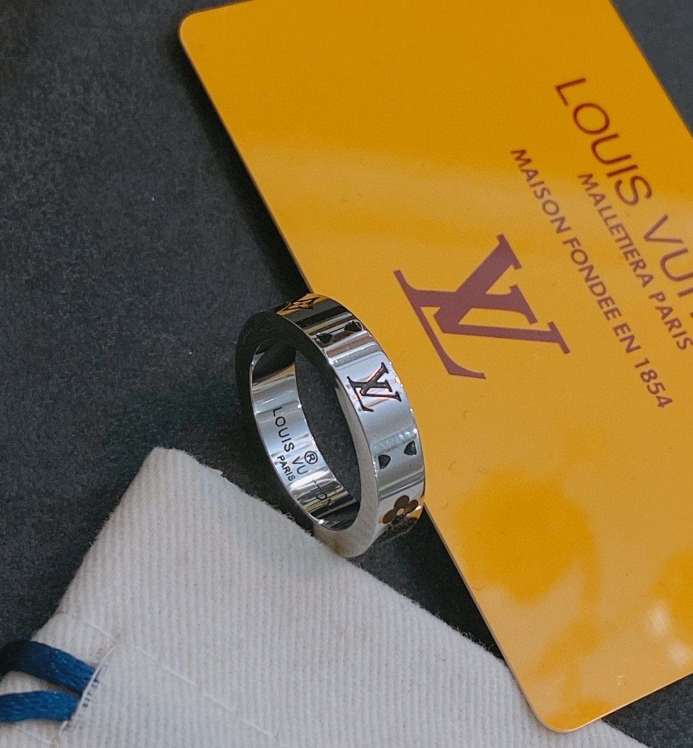 Louis Vuitton Ring
