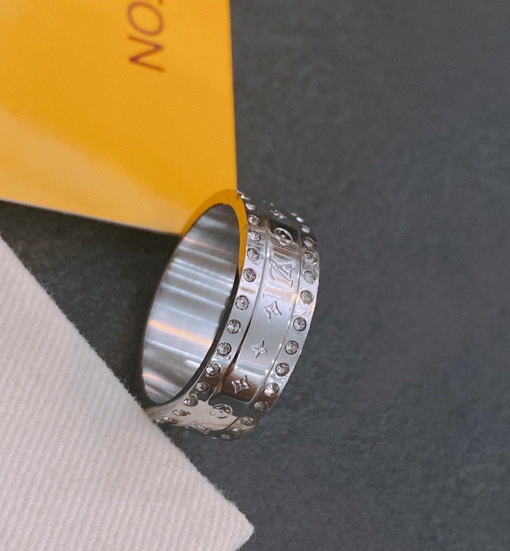 Louis Vuitton Ring