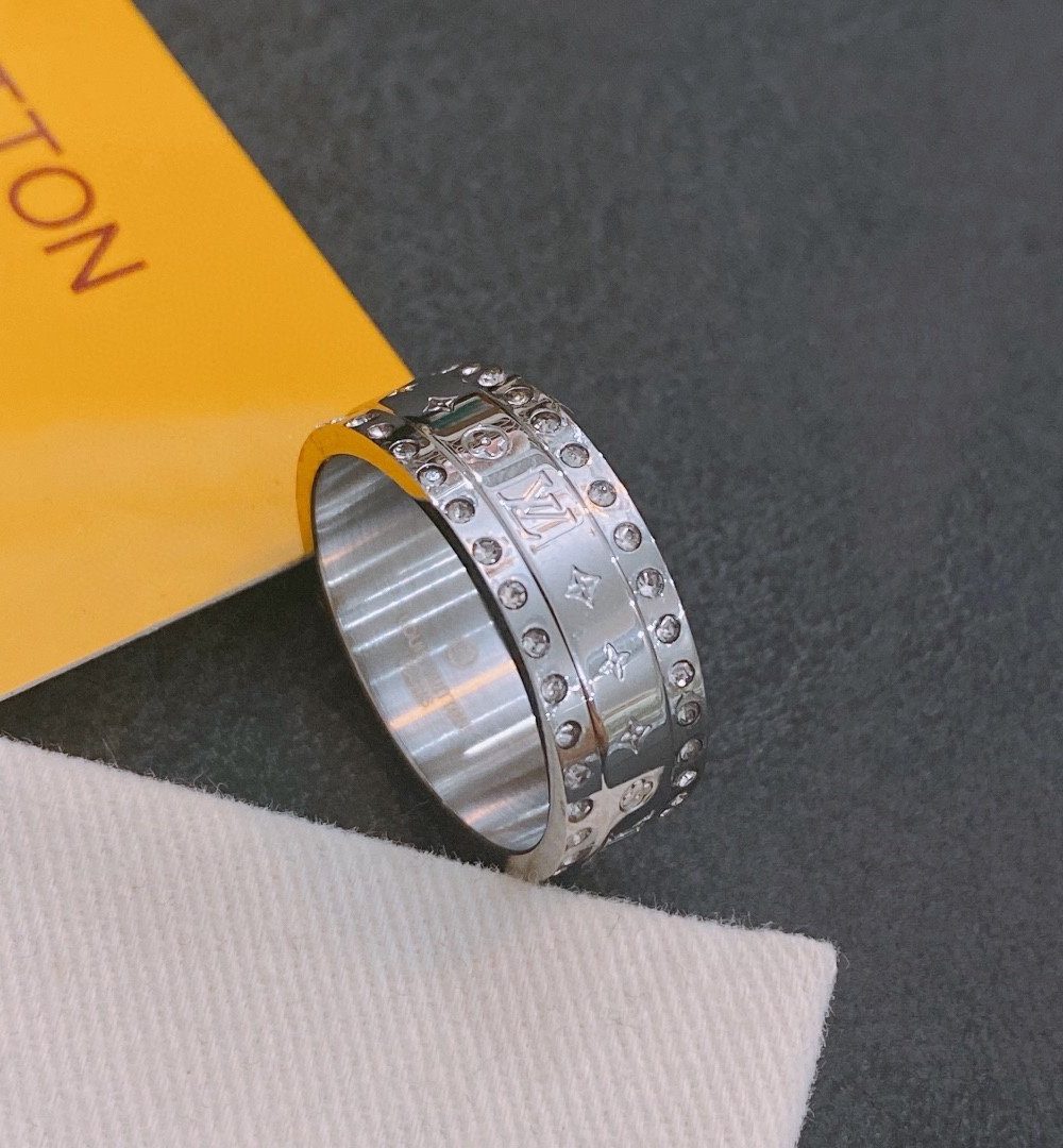 Louis Vuitton Ring