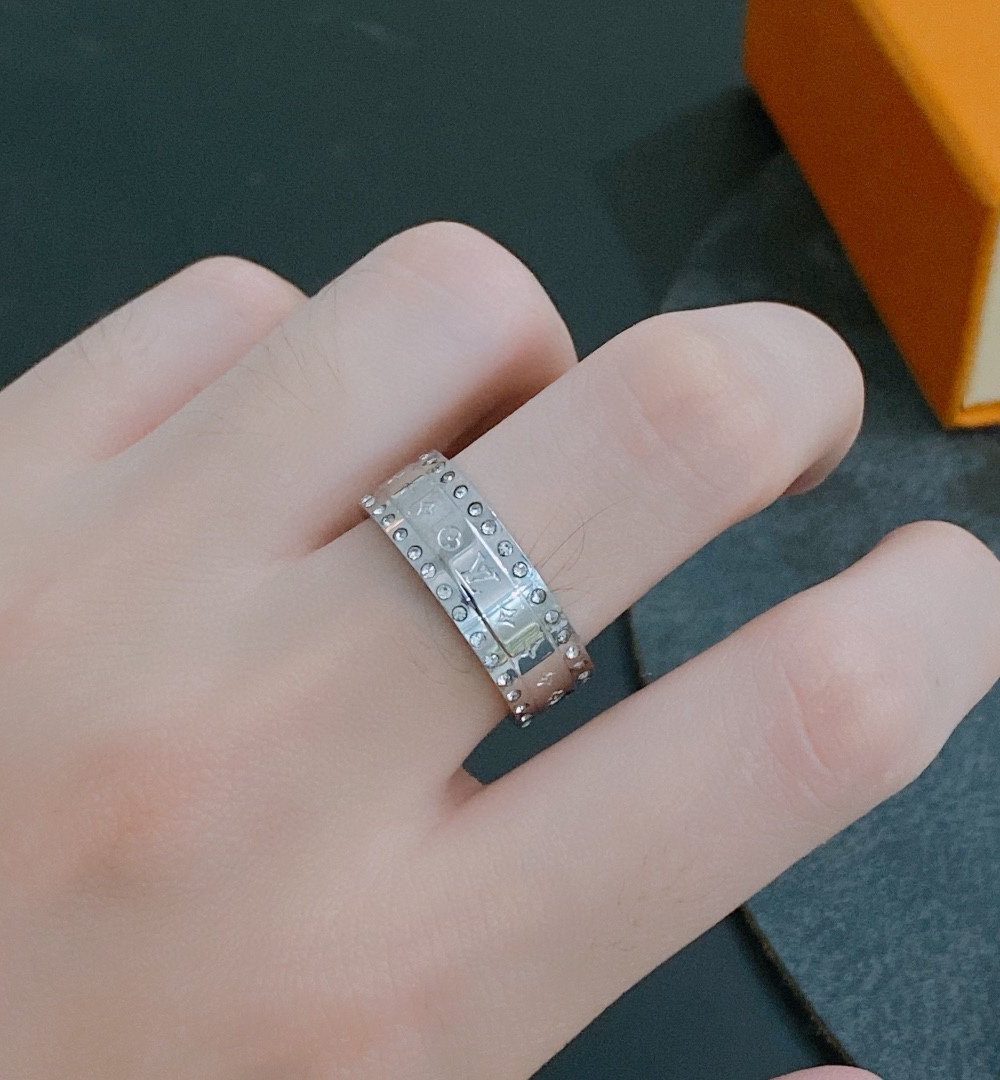 Louis Vuitton Ring