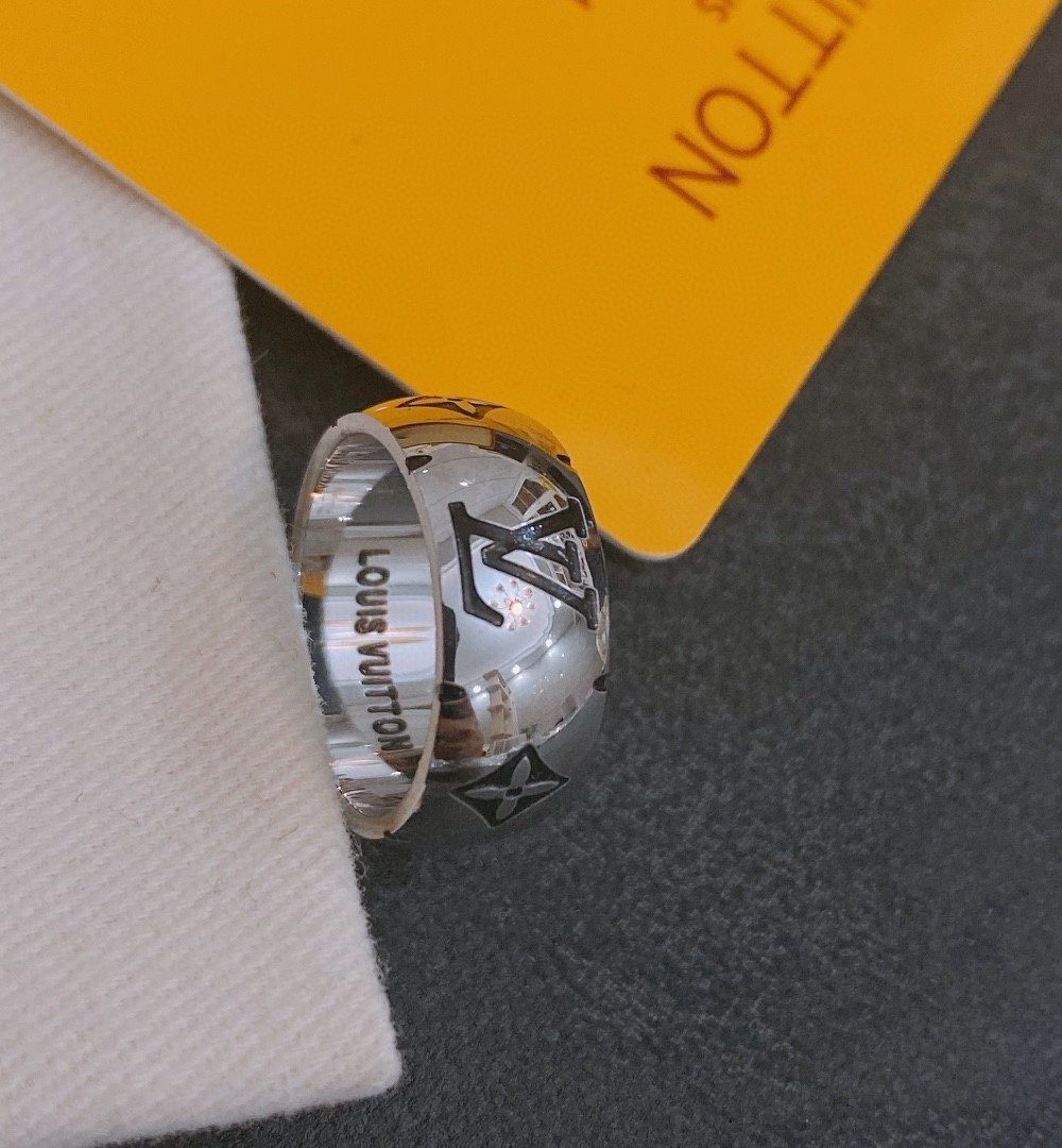 Louis Vuitton Ring