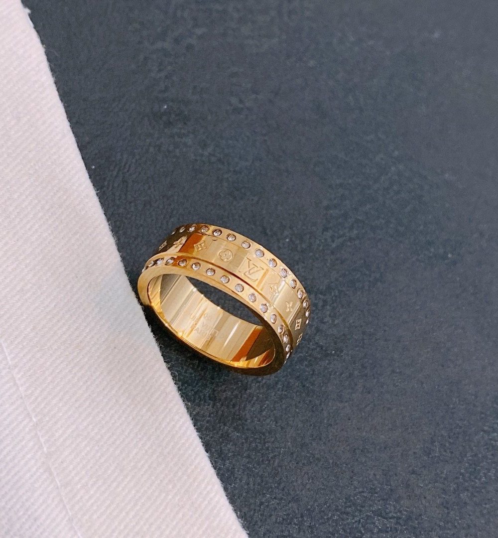Louis Vuitton Ring