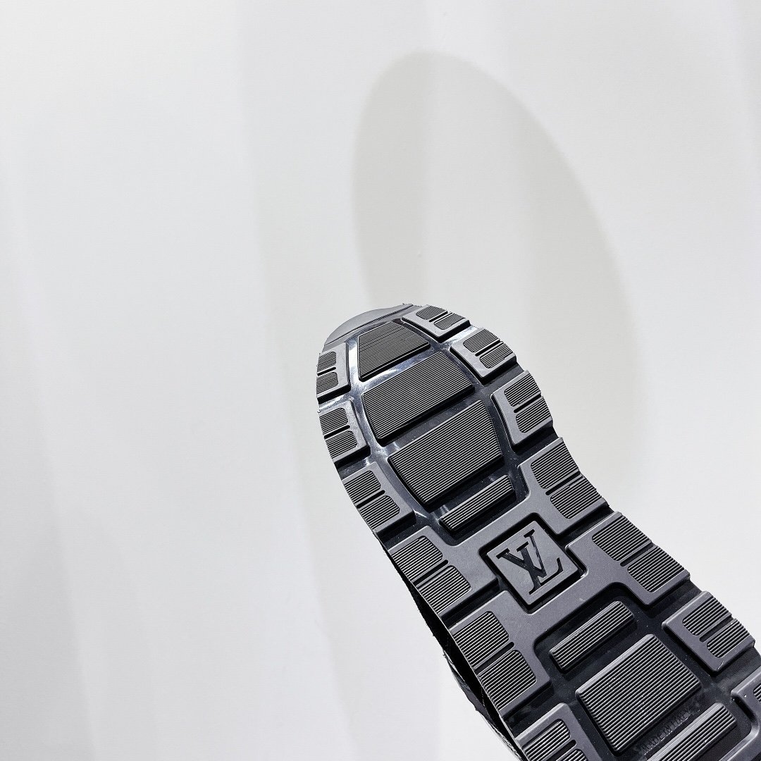 Louis Vuitton Run Away Sneaker Monogram Material Brown For Women LV - Image 5