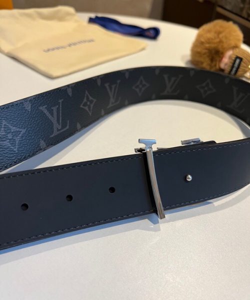 1:1 Replica Louis Vuitton Shake Reversible LV Belt Monogram Eclipse canvas Black LV Women Belt