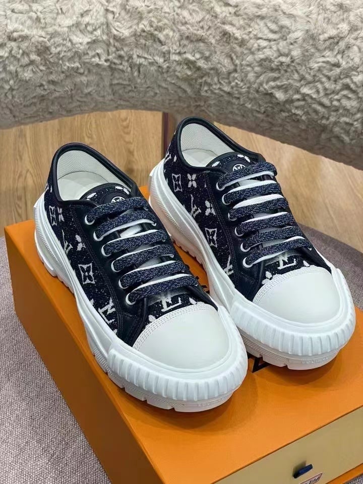 Louis Vuitton Squad Sneaker Monogram Denim Black For Women LV