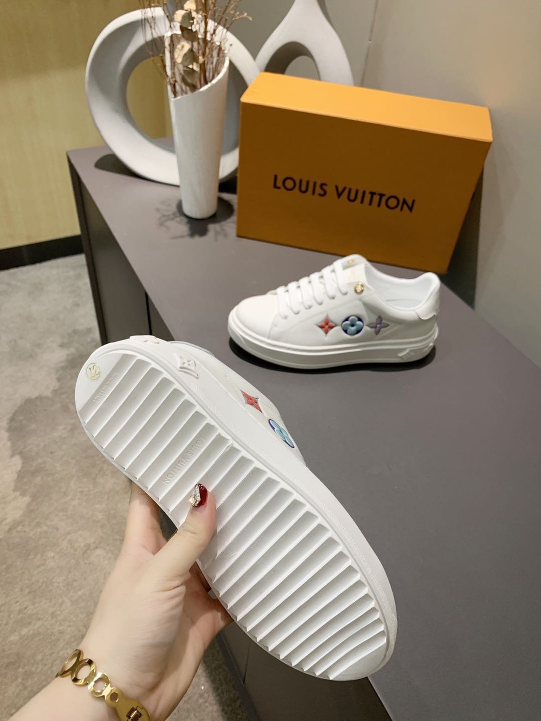 Louis Vuitton Time Out Sneaker White For Women LV - Image 3