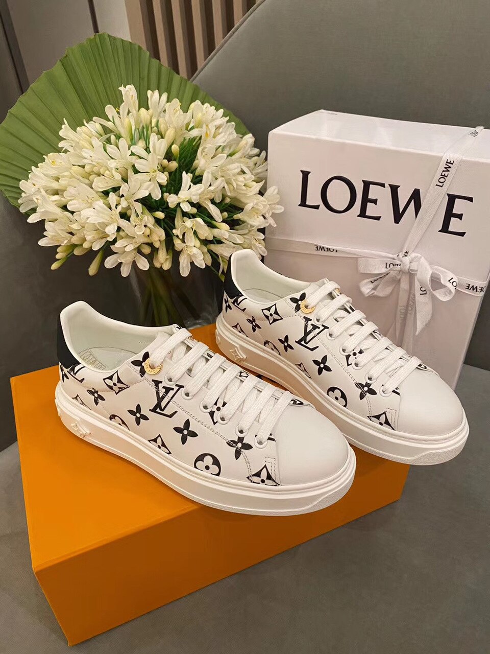 Louis Vuitton Time Out Sneakers White/Black For Women LV - Image 7
