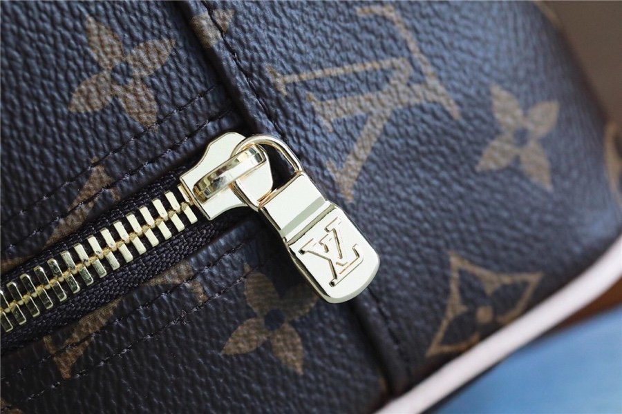 1:1 Replica Louis Vuitton Toilet Pouch GM Monogram Canvas For Women, Women's Wallets 7.9in/20cm LV M47507 - Image 10
