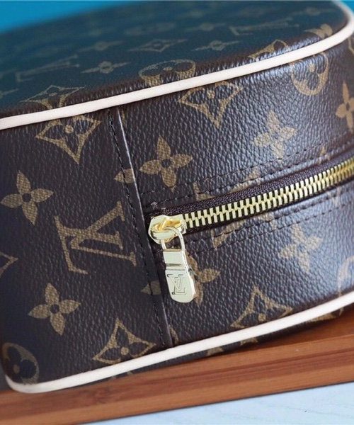 1:1 Replica Louis Vuitton Toilet Pouch GM Monogram Canvas For Women, Women's Wallets 7.9in/20cm LV M47507