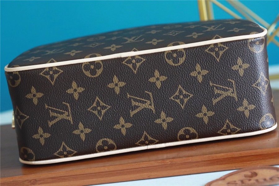 1:1 Replica Louis Vuitton Toilet Pouch GM Monogram Canvas For Women, Women's Wallets 7.9in/20cm LV M47507 - Image 13