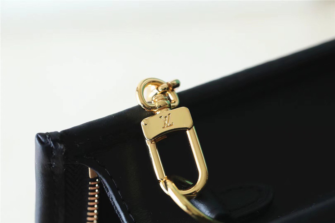 1:1 Replica Louis Vuitton Toiletry Pouch on Chain Raffia Natural /Black For Women, Women's Wallets 9.8in/25cm LV M81366 - Image 8