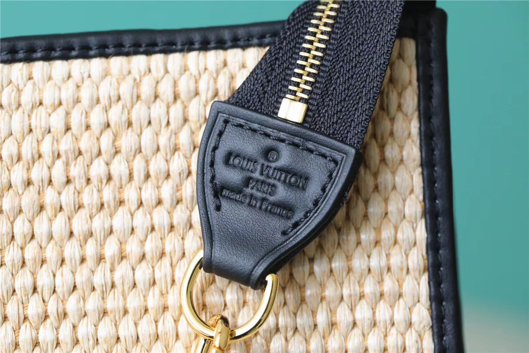 1:1 Replica Louis Vuitton Toiletry Pouch on Chain Raffia Natural /Black For Women, Women's Wallets 9.8in/25cm LV M81366 - Image 4