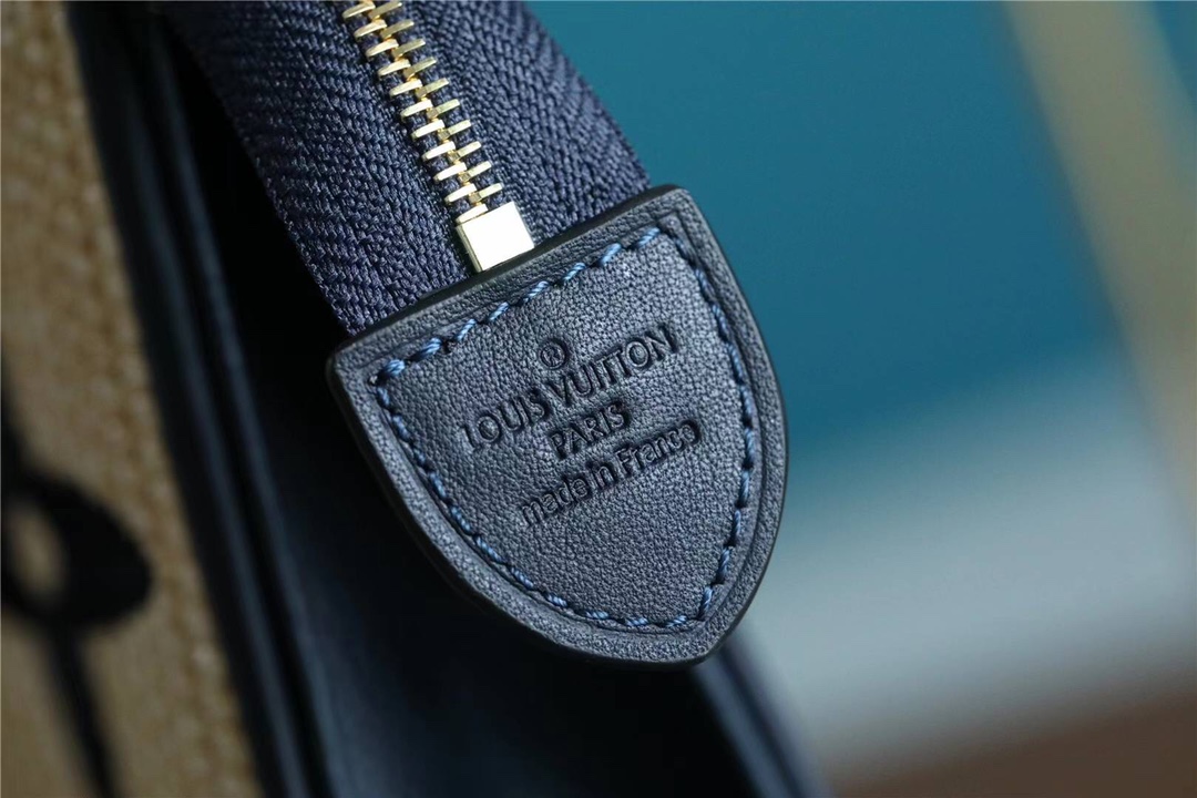 1:1 Replica Louis Vuitton Toiletry Pouch Raffia Natural /Black For Women, Women's Wallets 9.8in/25cm LV - Image 5