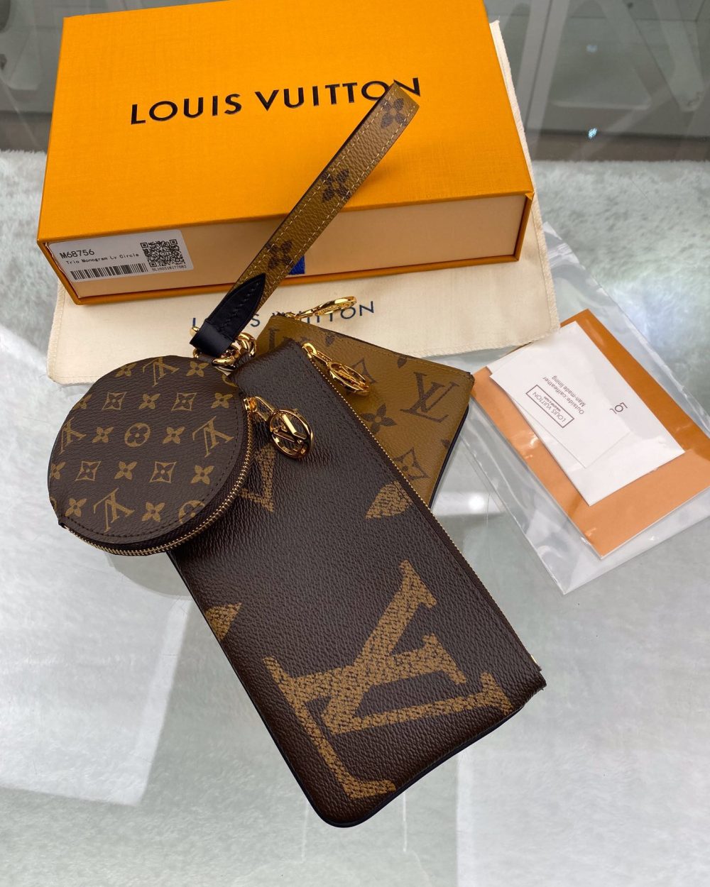 1:1 Replica Louis Vuitton Trio Pouch Monogram Giant/ Monogram Reverse/ Monogram Canvas Pink For Women, Women's Wallets 7.7in/19.5cm LV M68756