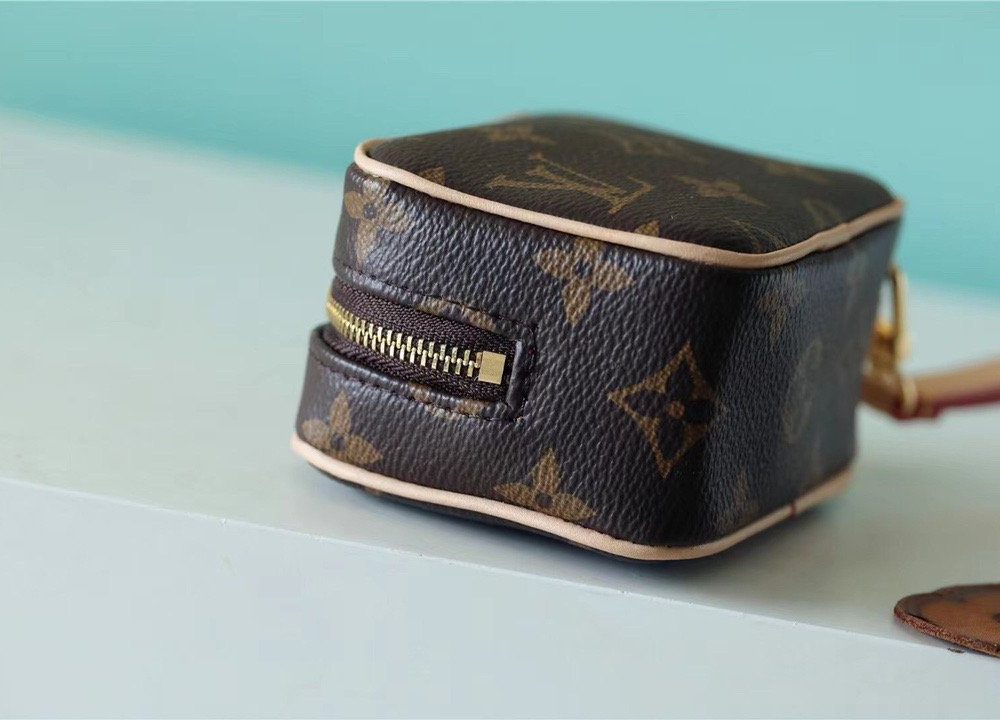 1:1 Replica Louis Vuitton Wapity Case Monogram Canvas Black For Women, Women's Wallets 4.3in/11cm LV