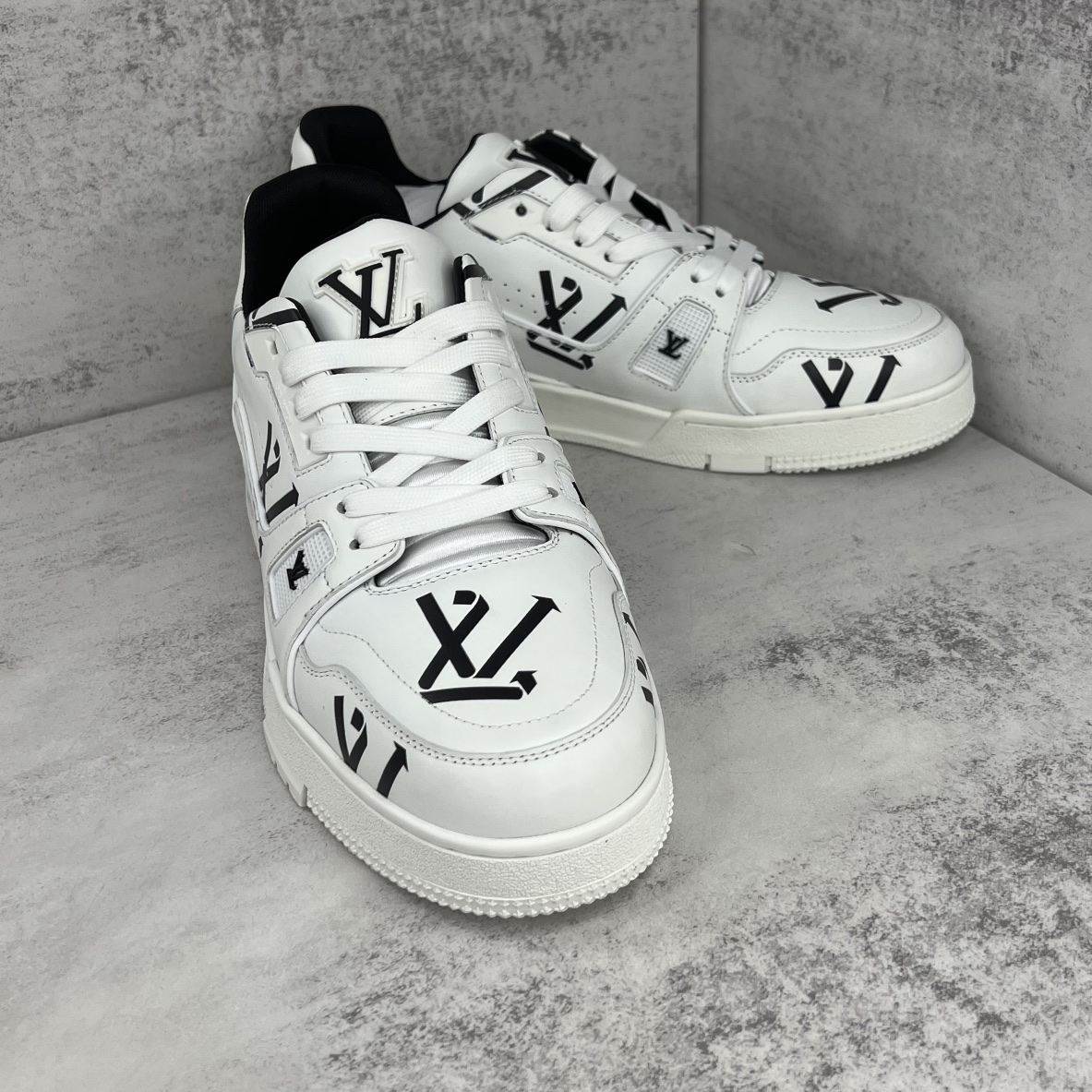 Louis Vuitton Women's LV Trainer Sneaker Black For Women LV - Image 5