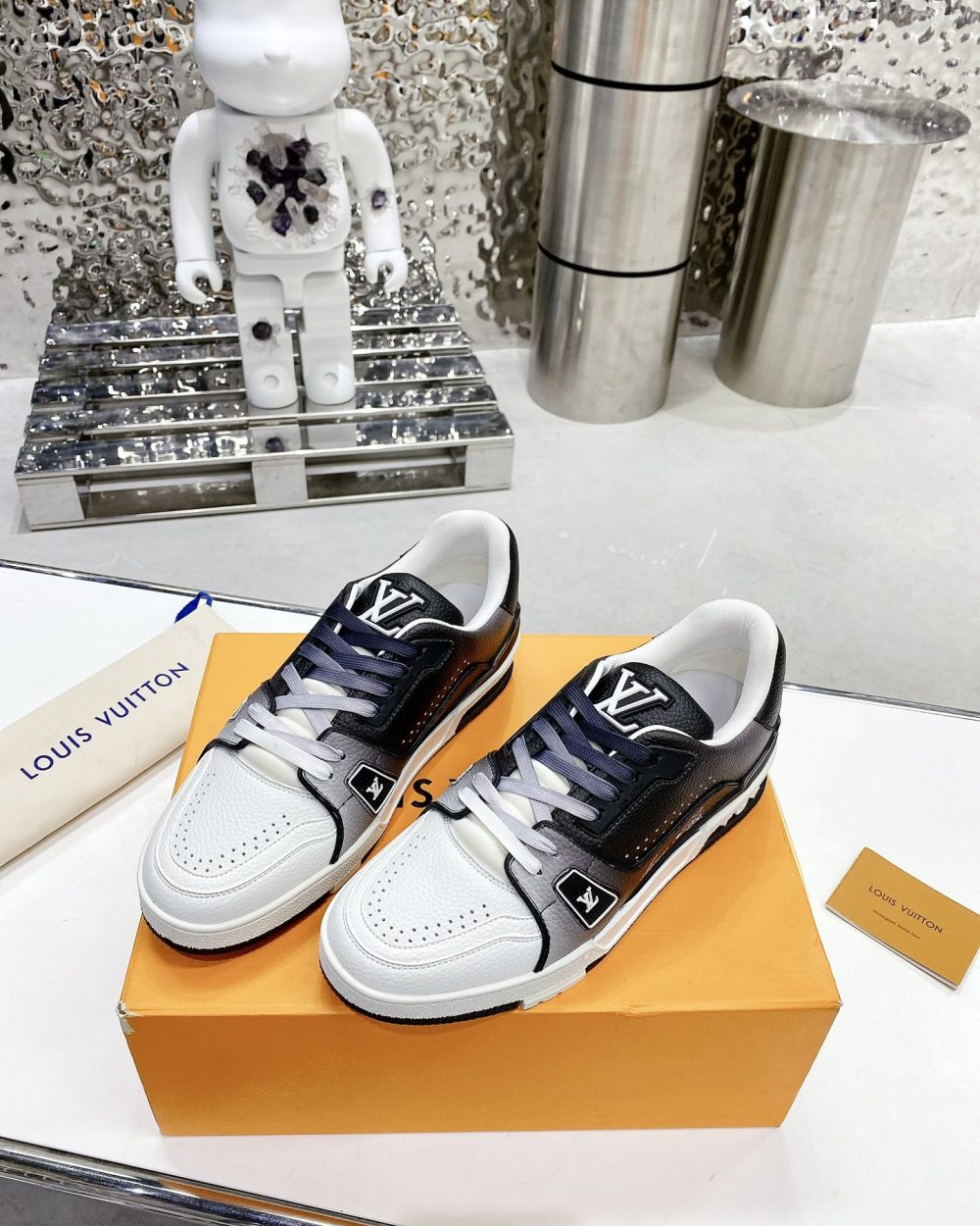 Louis Vuitton Women's LV Trainers Black For Women LV