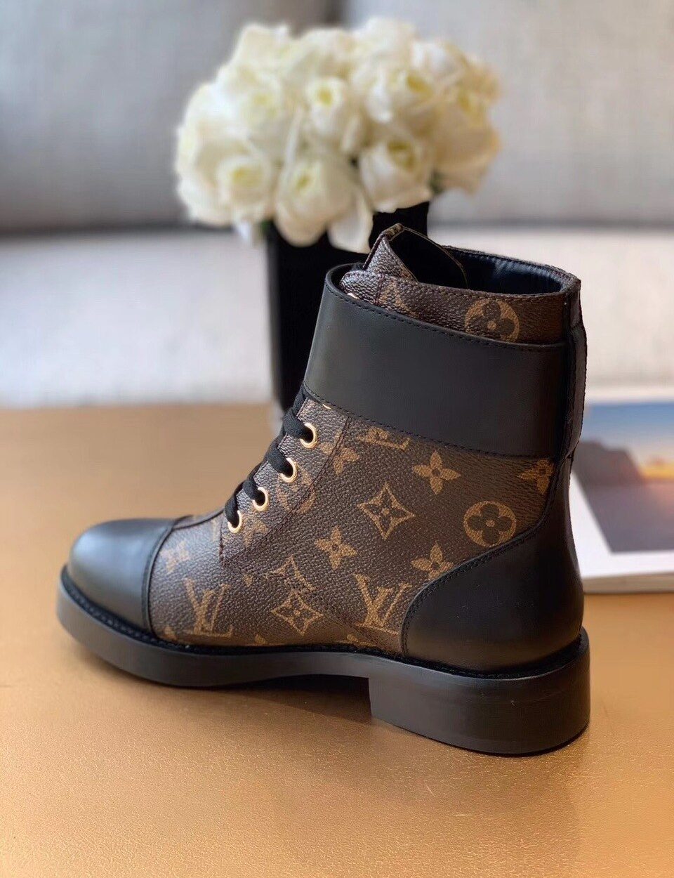 Louis Vuitton Wonderland Flat Ranger Patent Monogram Material Black/Brown For Women LV 1A2Q3N