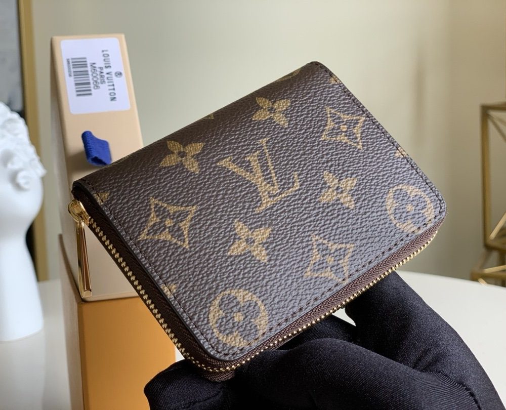 1:1 Replica Louis Vuitton Zippy Coin Purse In Monogram Canvas For Women, Women's Wallet 11cm LV M60067