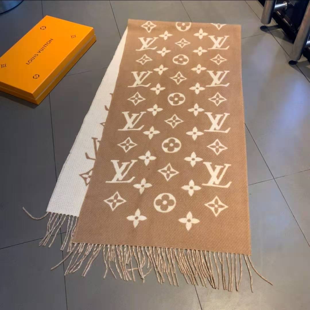 LV Essential Scarf Brown For Women M77728 - Image 2