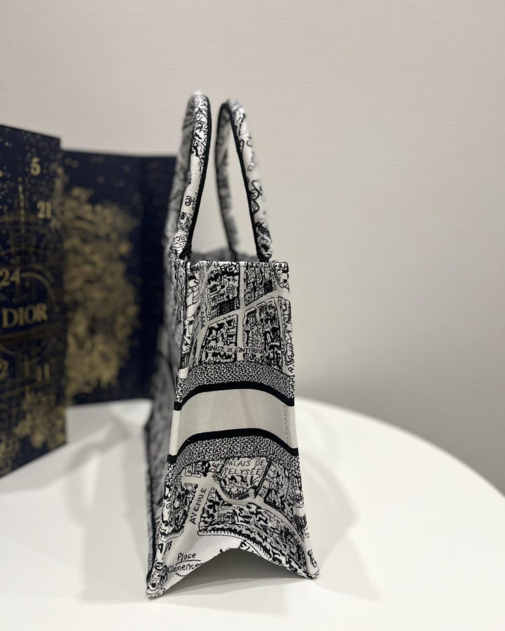 1:1 Replica Medium Dior Tote Bag Black And  For Women 14in/ 36cm M1296ZOMP_M041