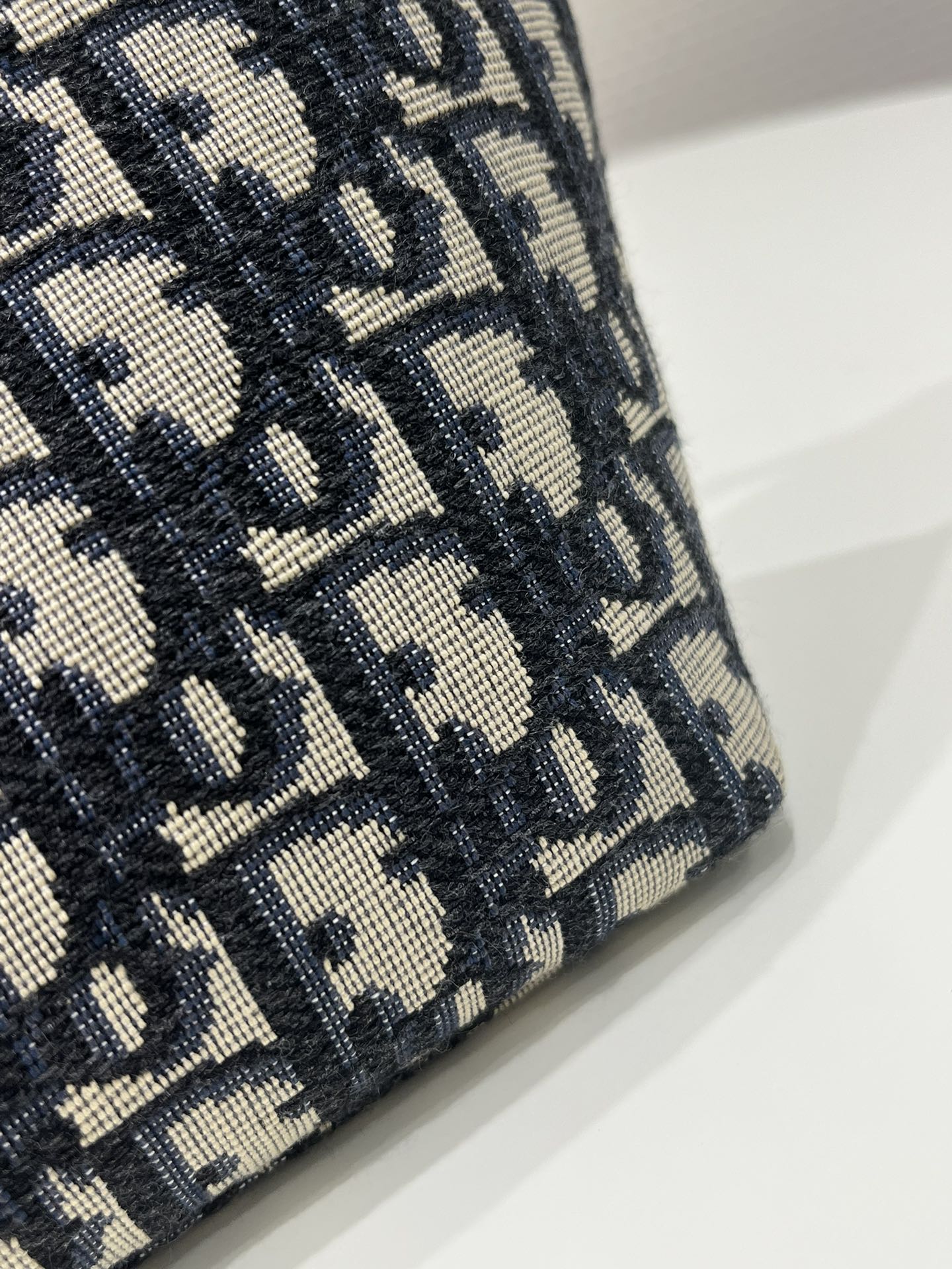 1:1 Replica Medium Diortravel Nomad Pouch Blue For Women 8.5in/ 22cm S5554OTZQ_M928 - Image 7