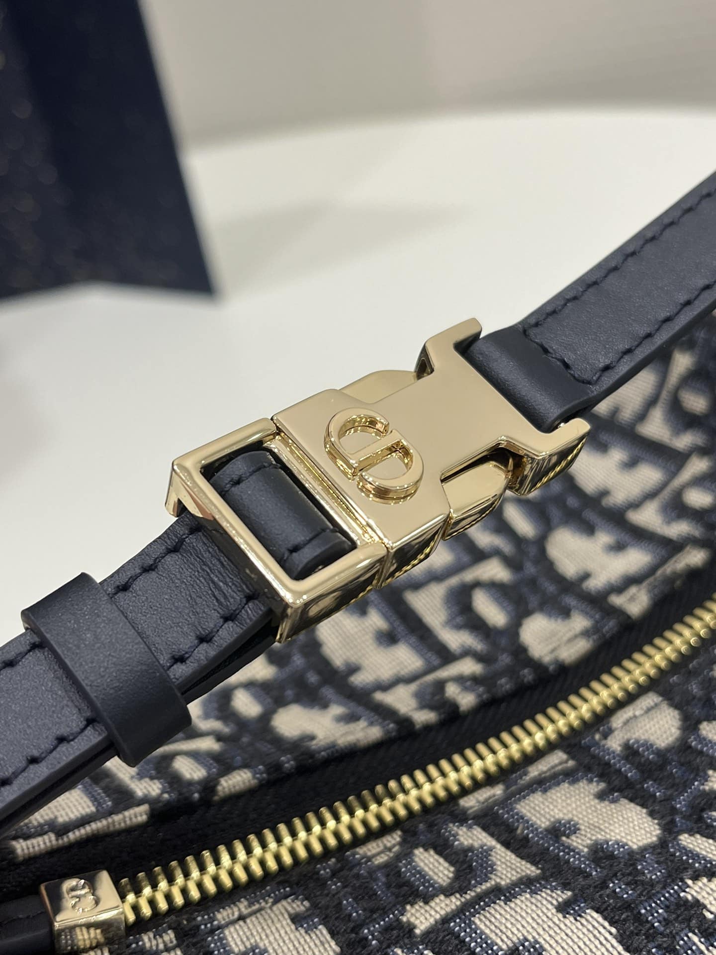 1:1 Replica Medium Diortravel Nomad Pouch Blue For Women 8.5in/ 22cm S5554OTZQ_M928 - Image 5