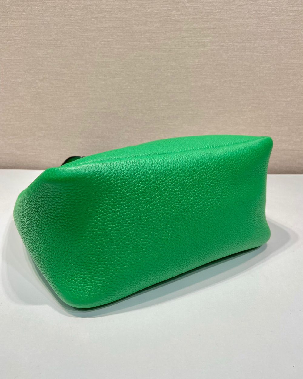 Medium Handbag In Green For Women 9.8 in/ 25cm