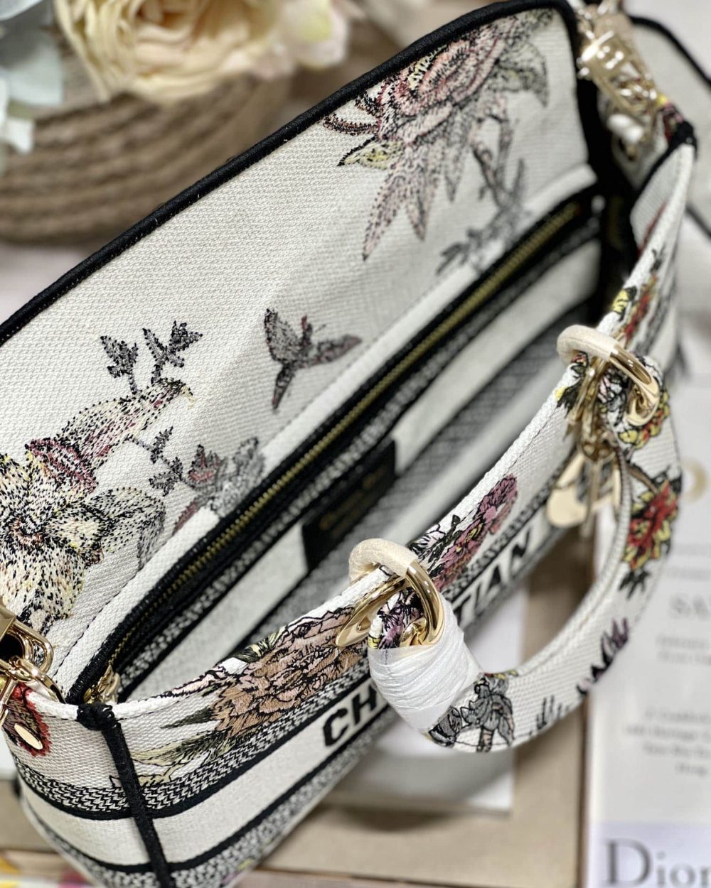 1:1 Replica Medium Lady D-Joy Bag White/Black For Women 10in/26cm