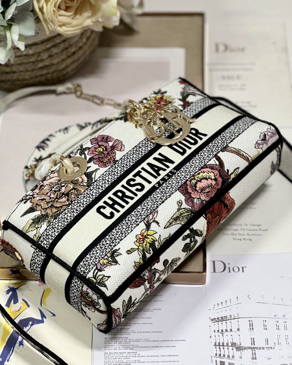 1:1 Replica Medium Lady D-Joy Bag White/Black For Women 10in/26cm