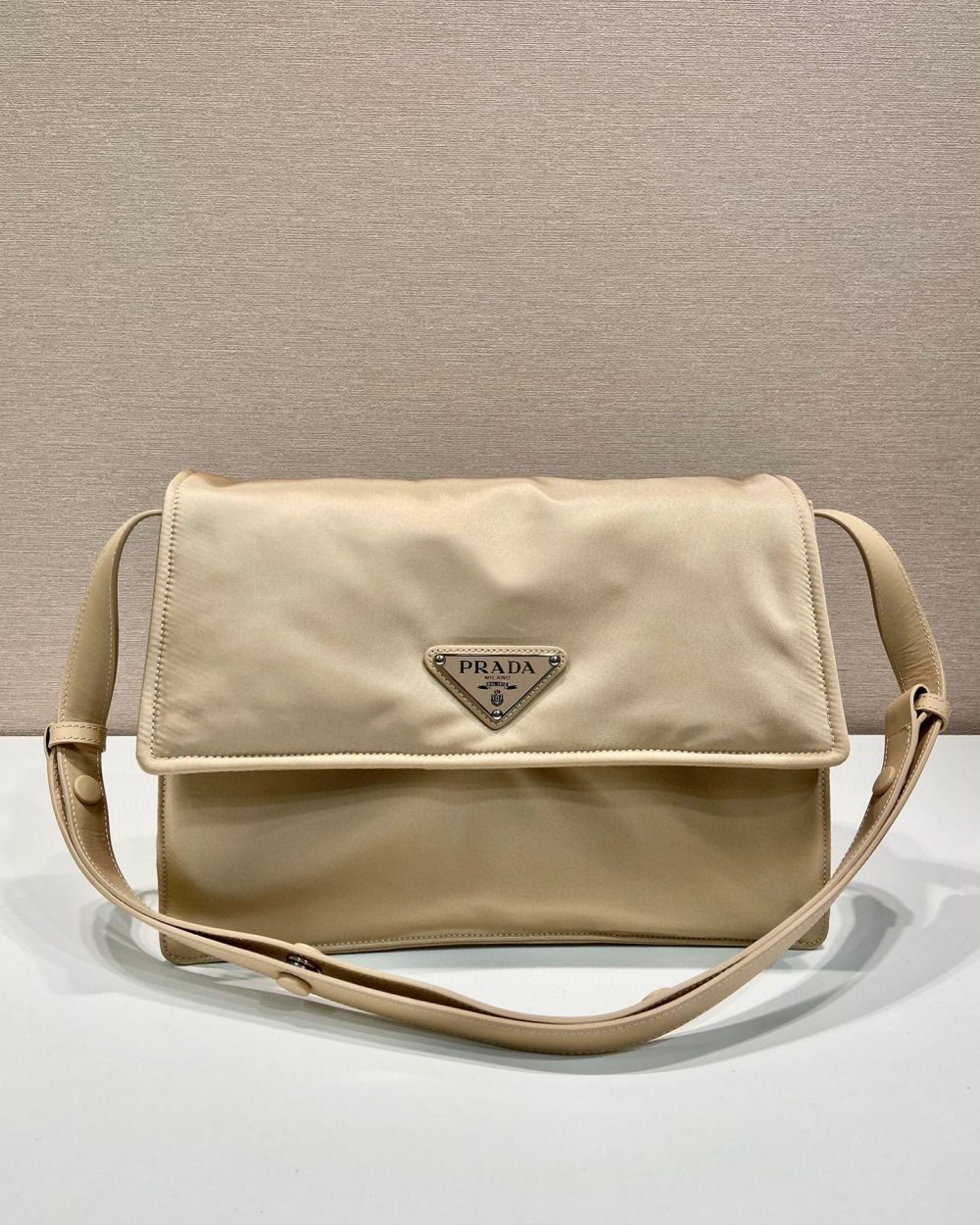 Medium Padded Shoulder Bag In Beige For Women 11.8in/ 30cm