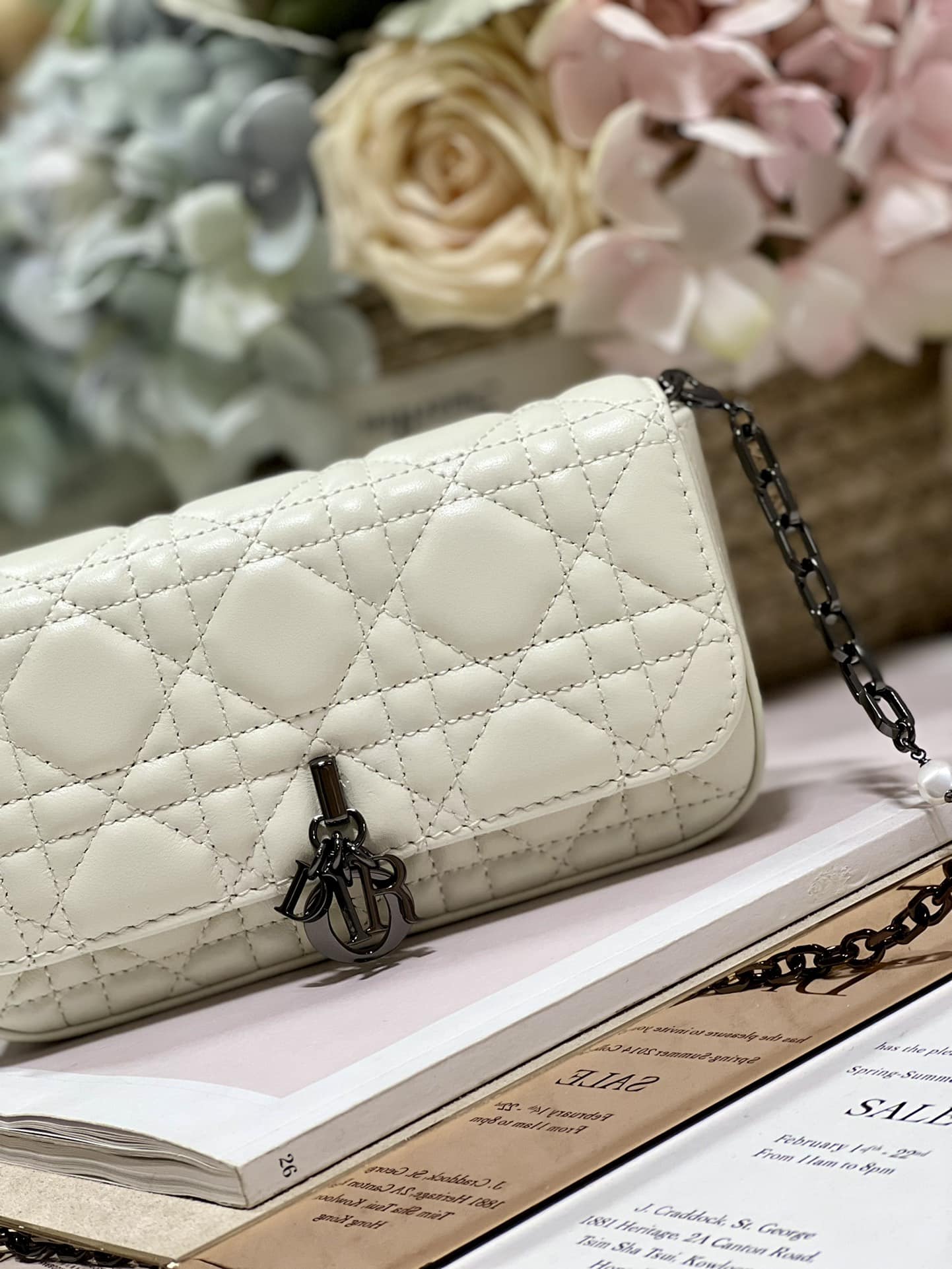 1:1 Replica Mini Miss Dior Bag White/ Black For Women 7 in/ 18.5cm - Image 6