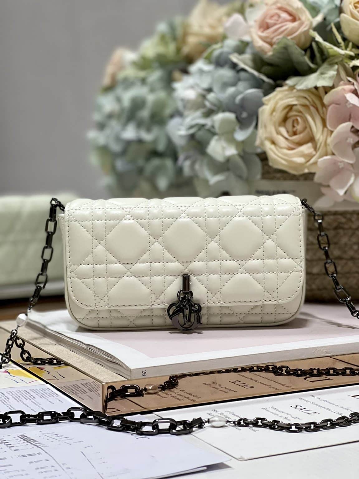 1:1 Replica Mini Miss Dior Bag White/ Black For Women 7 in/ 18.5cm - Image 19