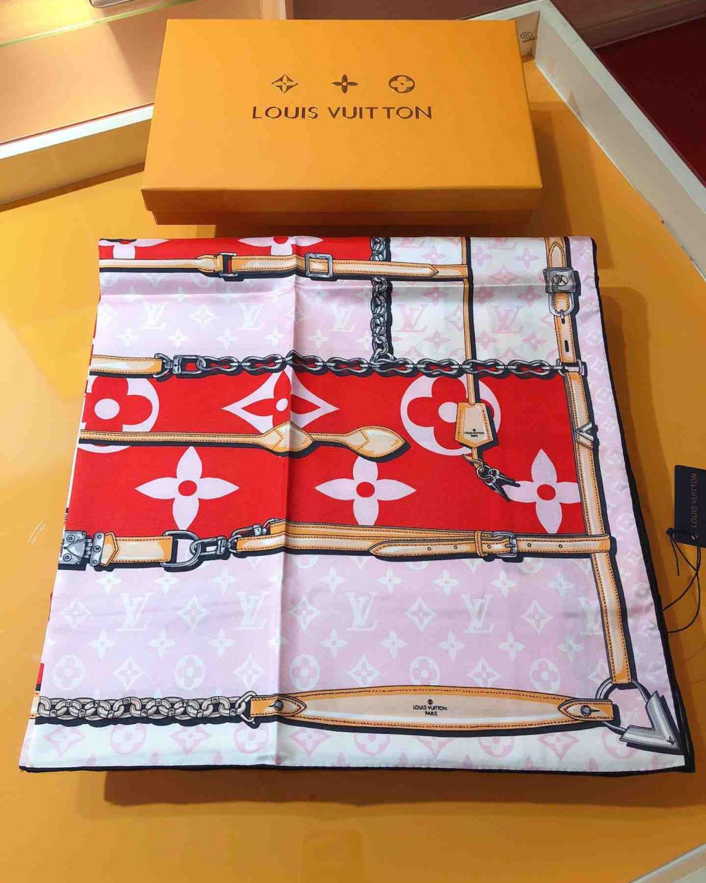 Monogram Confidential Square 90 Red For Women