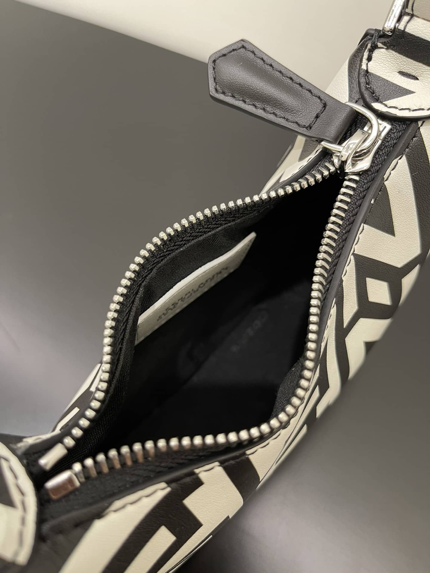 1:1 Replica Nano Fendigraphy Hobo Bag Black And White For Women 6.5in/ 16.5cm - Image 4