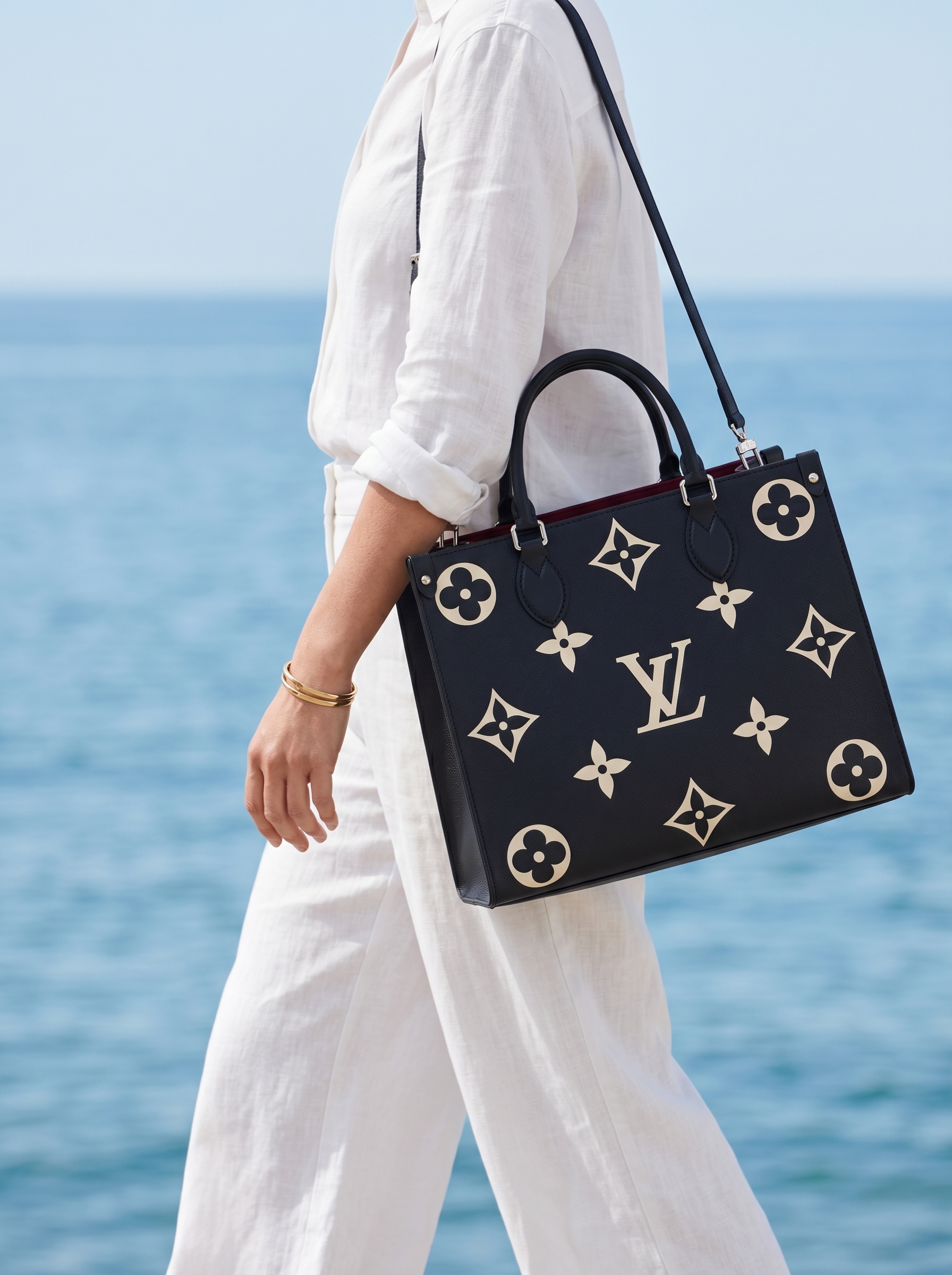 DBS-LC488 - Onthego MM Handbag Deal - Image 4