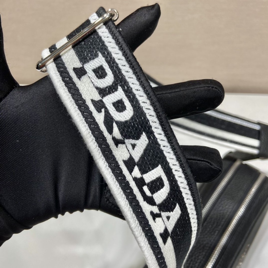 Prada Bag With Shoulder Strap Black For Women, Women's Bags 8.6in/22cm 1BH082_2DKV_F0002_V_3OM - Image 3