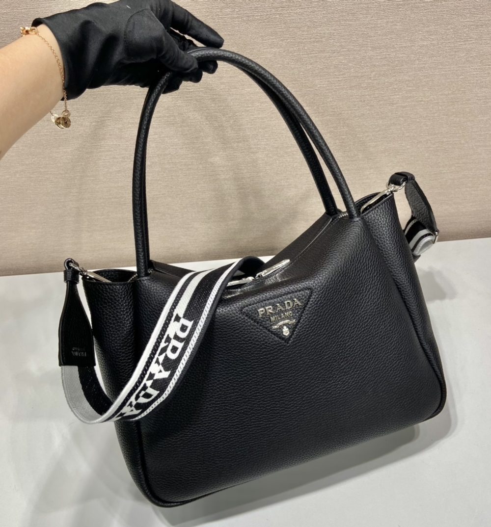 Prada Large Handbag Black For Women, Women's Bags 9in/23cm