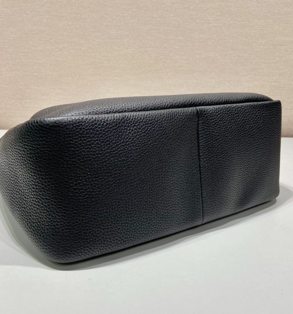 Prada Large Handbag Black For Women, Women's Bags 9in/23cm