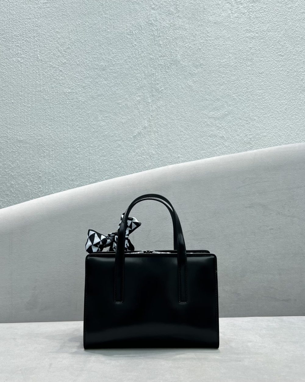 Prada Re-Edition 1995 Brushed Mini Handbag Black For Women, Women's Bags 8.6in/22cm