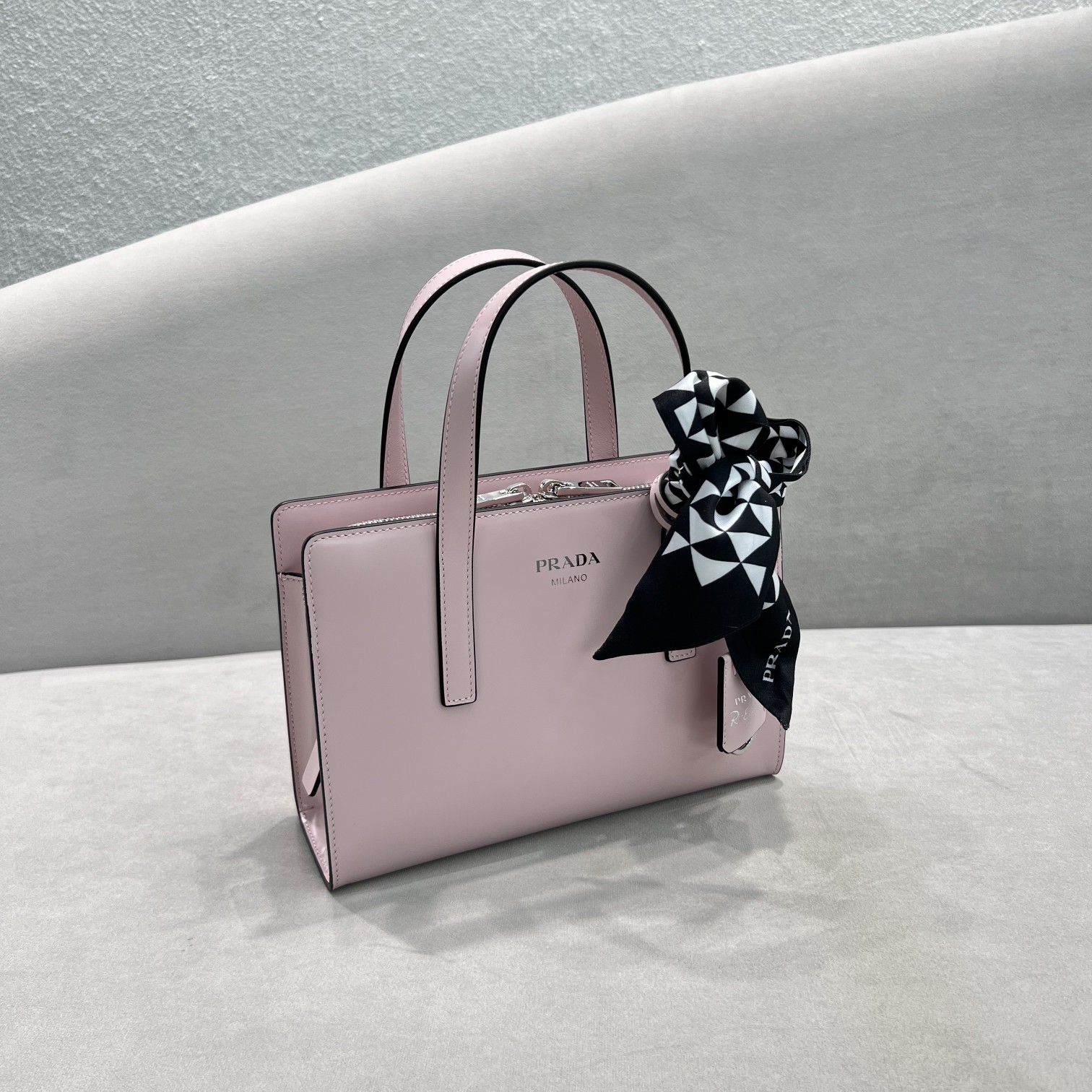 Prada Re-Edition 1995 Brushed Mini Handbag Pink For Women, Women's Bags 8.6in/22cm - Image 5